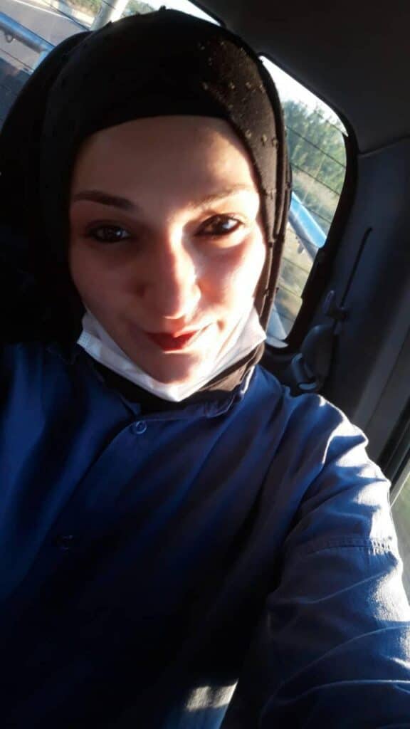 Türbanlı Hatun ve Ayakları